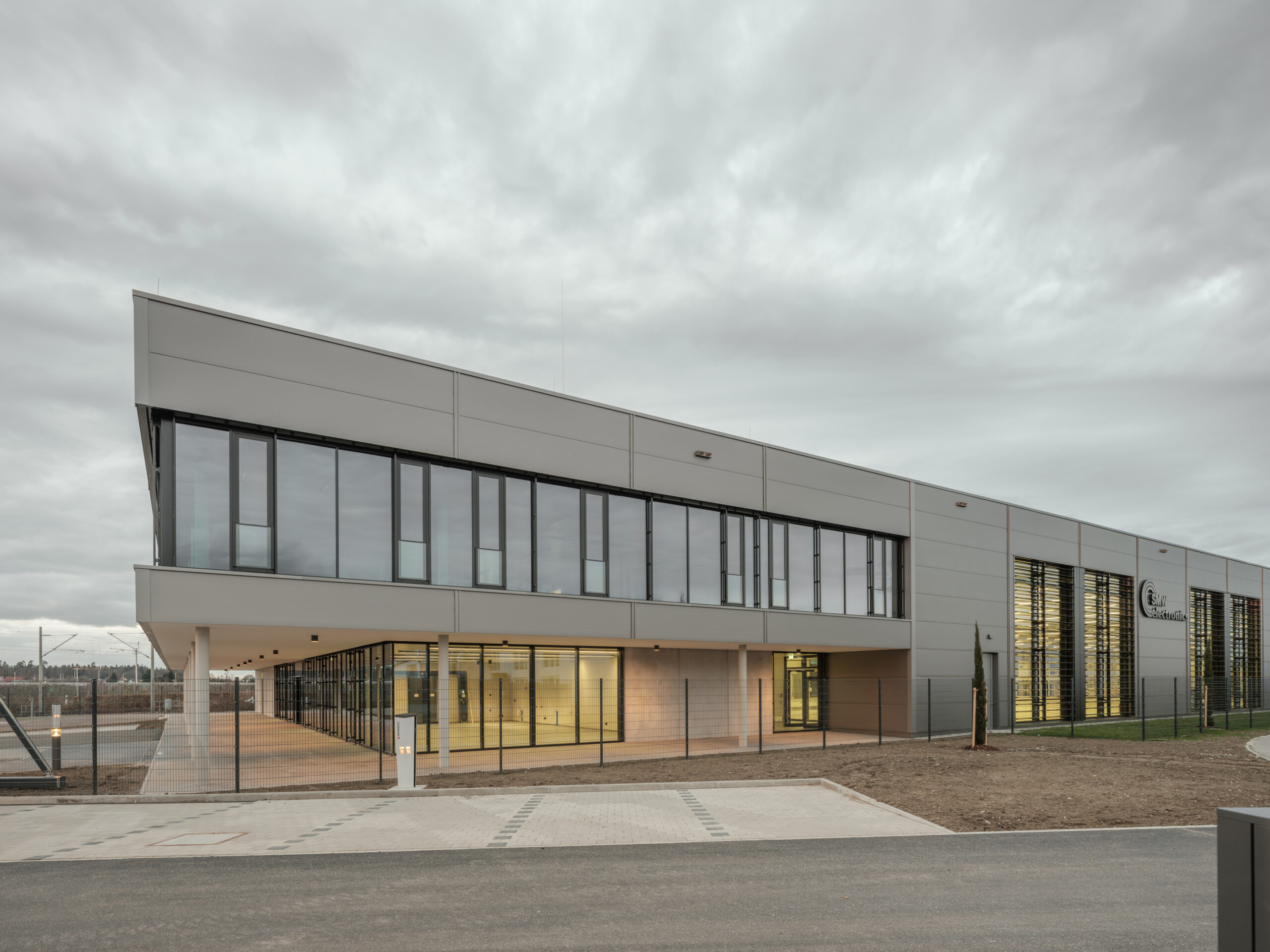 SMW Factory Airport Meckenbeuren – Eingangs- und Verwaltungsbereich
