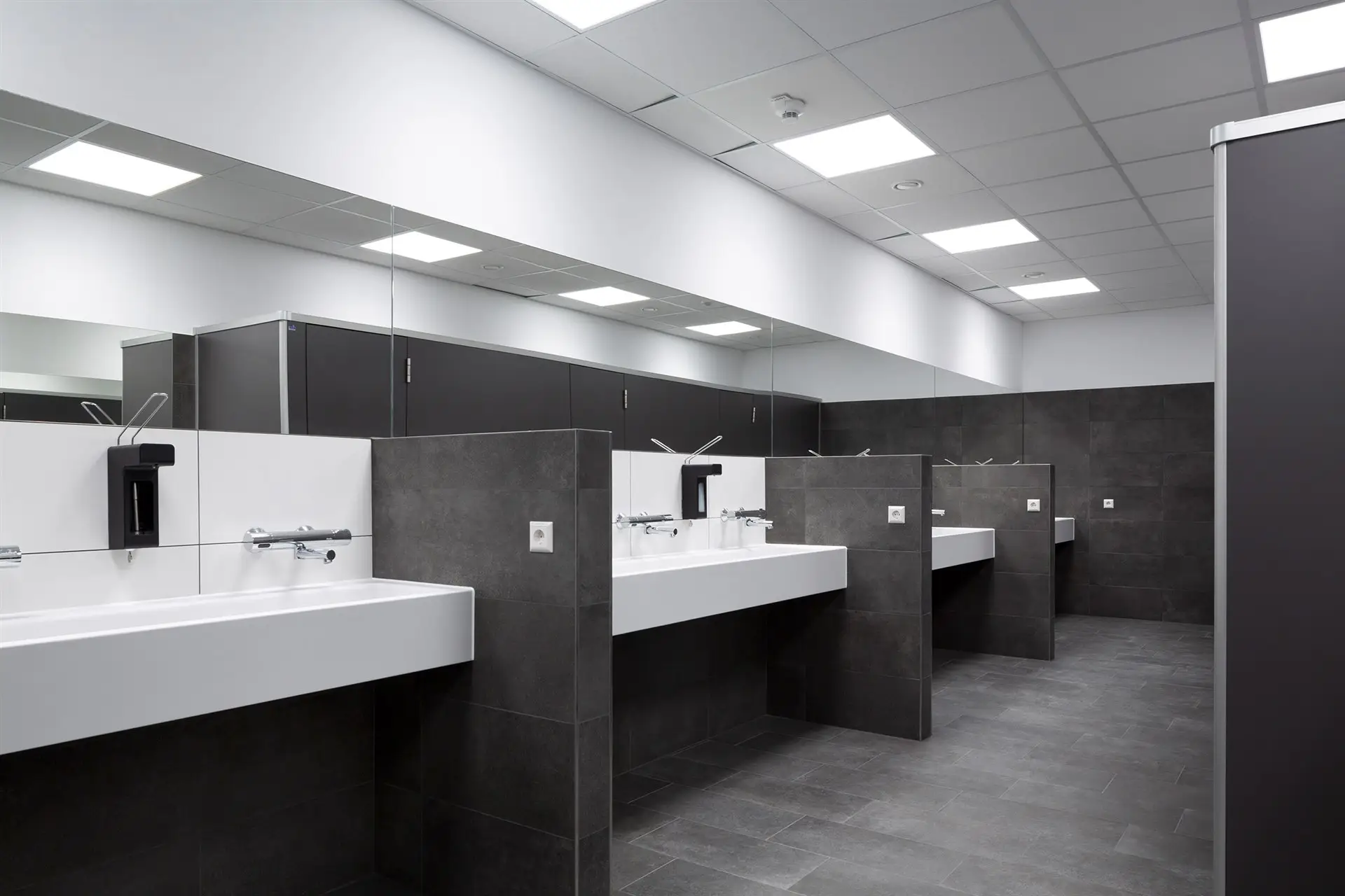 Sanitärbereiche im RAFI Ausbildungszentrum