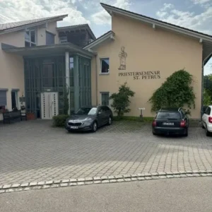 Priesterbruderschaft St. Petrus in Opfenbach